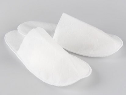 Jednorazové šľapky z peny a netkanej textílie - biele - 1pár