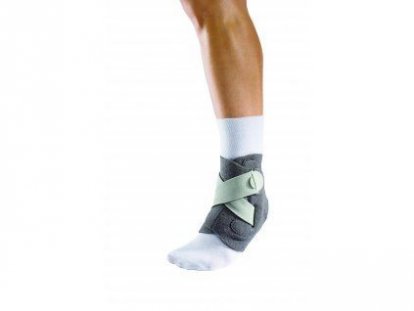 MUELLER Adjust-to-fit ankle Stabilizer, ortéza na členok